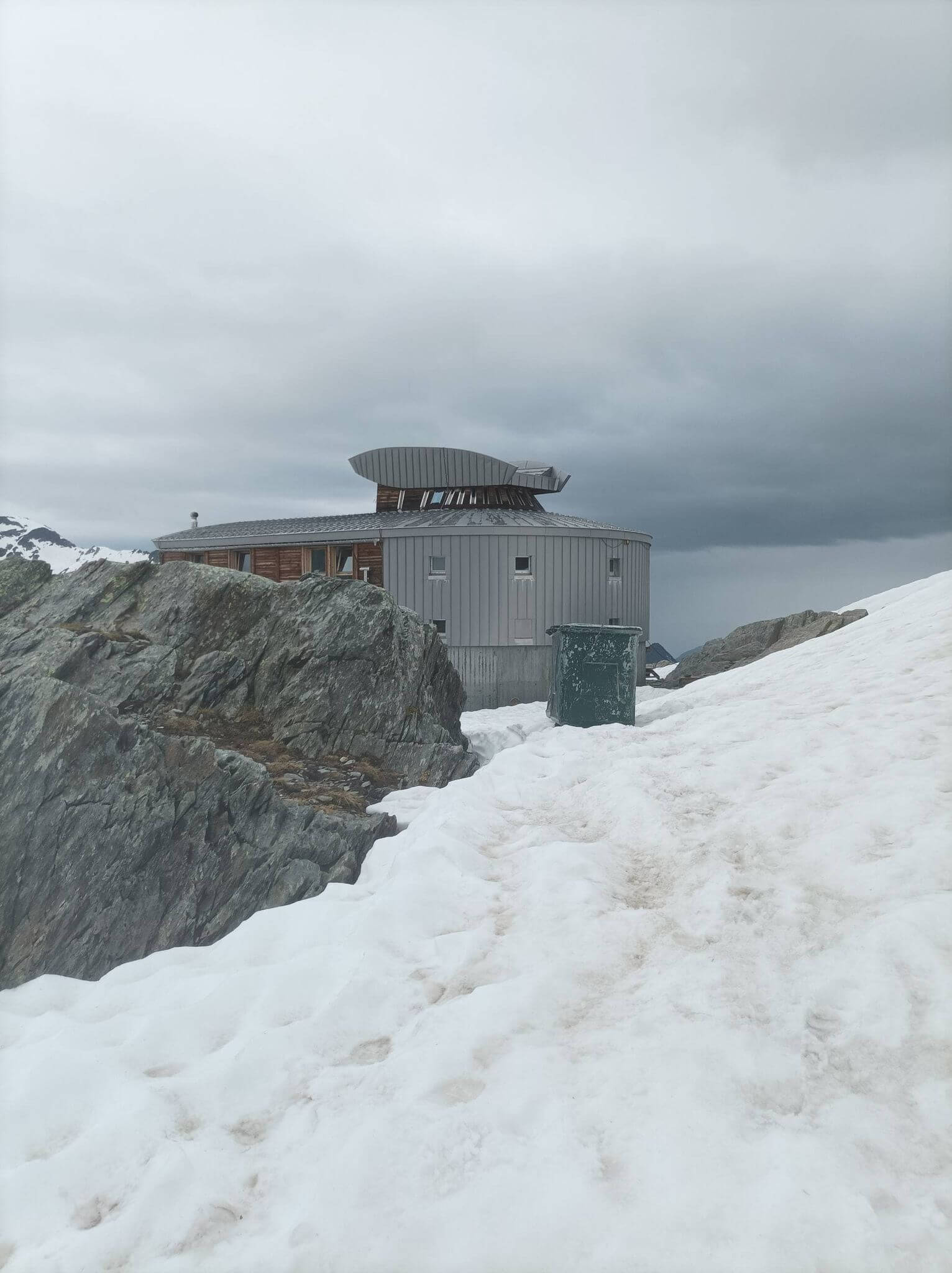 Refuge des Conscrits 2610m
